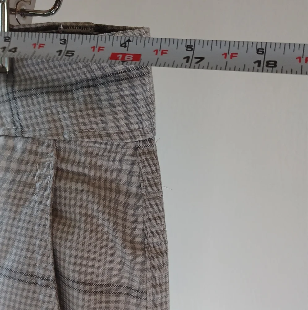 Men's O'Neill Plaid Shorts - Picture 6 of 9